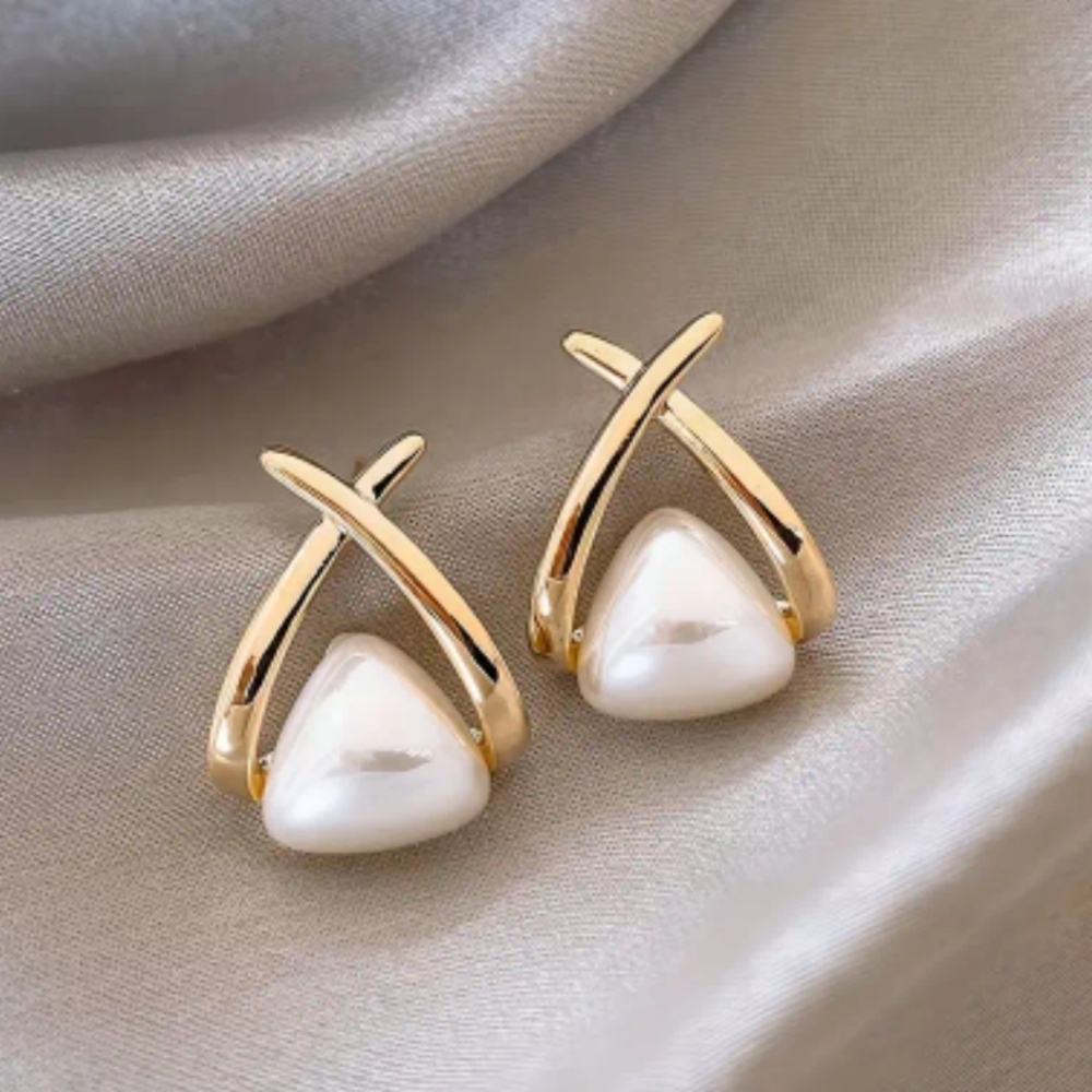 Fish-shaped Faux Pearl Earrings